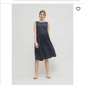 LINENFOX sleeveless dress with pockets